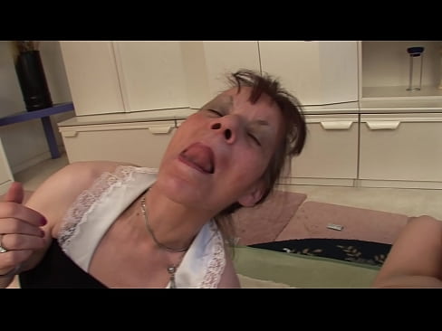 ❤️ Dvi močiutės ir vienas senelis mylisi trise ☑ Anal video prie mūsų ❤